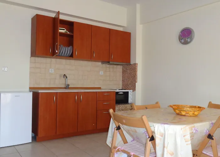 Mouses-x * Nea Kallikrateia