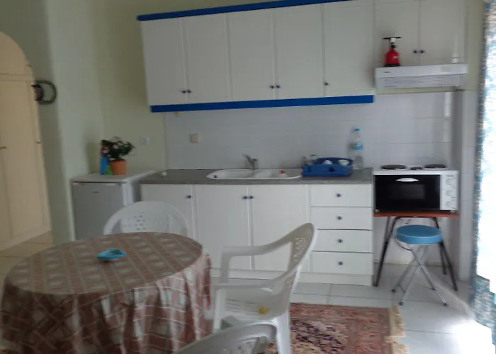 Mouses-x * Nea Kallikrateia