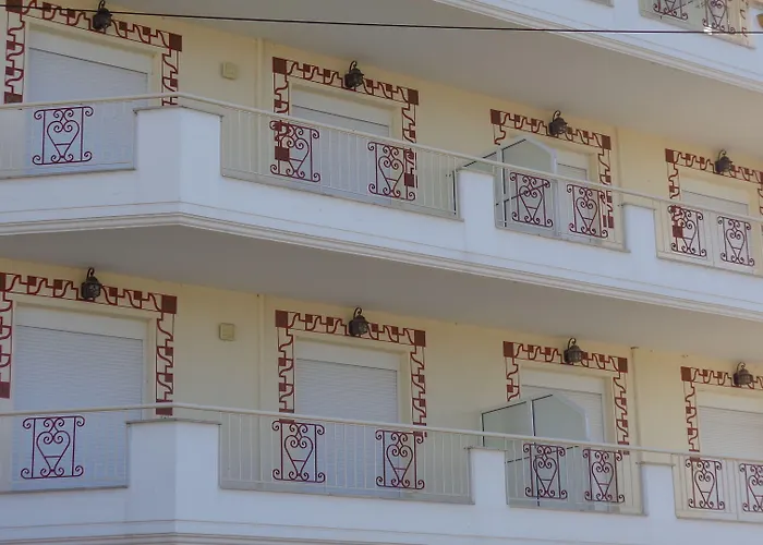 Mouses-x Nea Kallikrateia